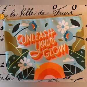 Tula x Steffi Lynn Tsai Unleash Your Glow Cosmetic Makeup Bag New